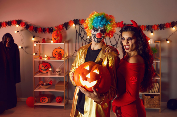 ‘Halloween,’ ‘Pens’ and Retail Brands Come Out on Top in Canadians’ Q3 ESP Searches