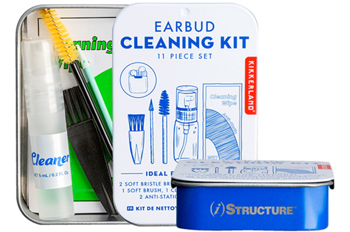 Earbud cleaning kit