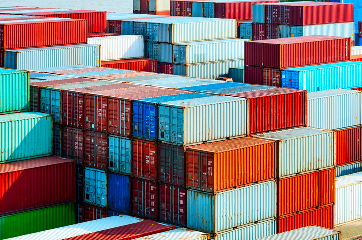 Port Congestion Concerns Rise Amid Container Buildup