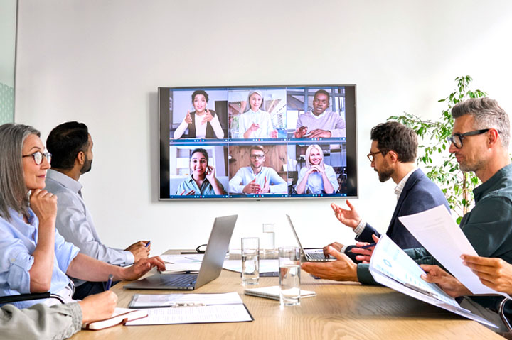 4 Tips for More Effective Meetings