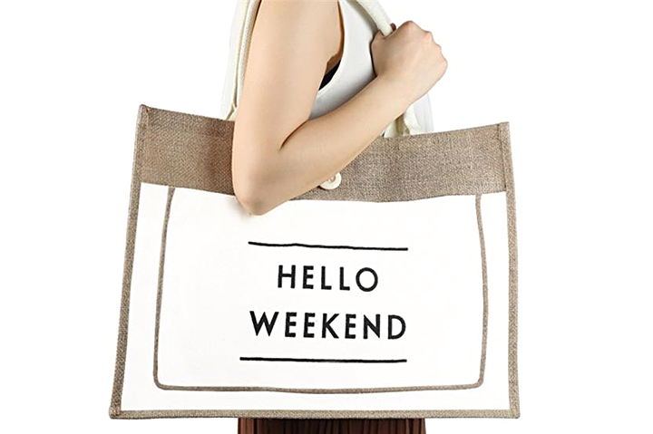 Trend Alert: Go Big With Oversized Bags