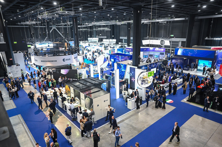 Top 10 Largest U.S. Trade Shows (and the Promo Attendees Love)