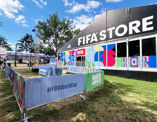 Fifa store line