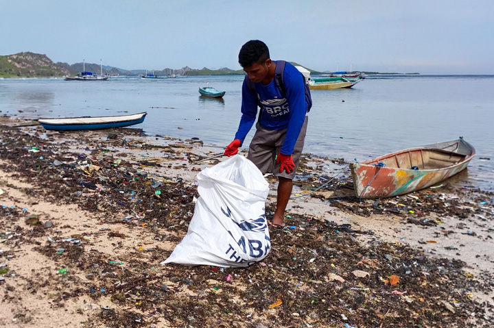 Fields Manufacturing Launches Recycled Ocean Plastic Line